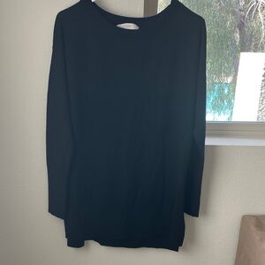 LOFT Women's Classic Black‎ Sweater